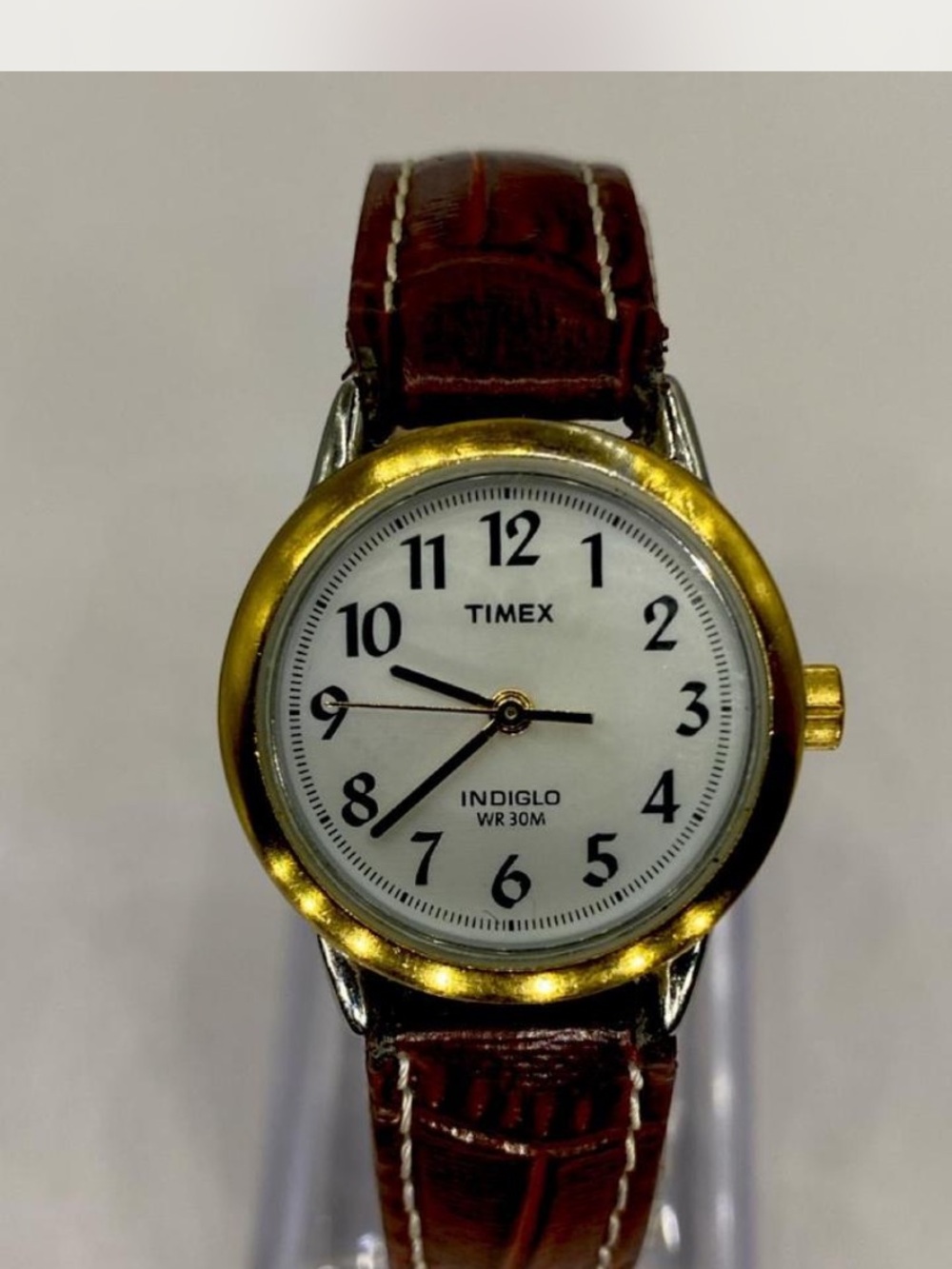 *** Timex   ^^^Indiglo Classic Gold-Tone Watch / Tan  Leather Strap ^^^
